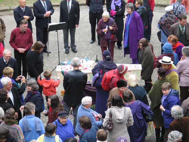 middle range scattering of petals and group